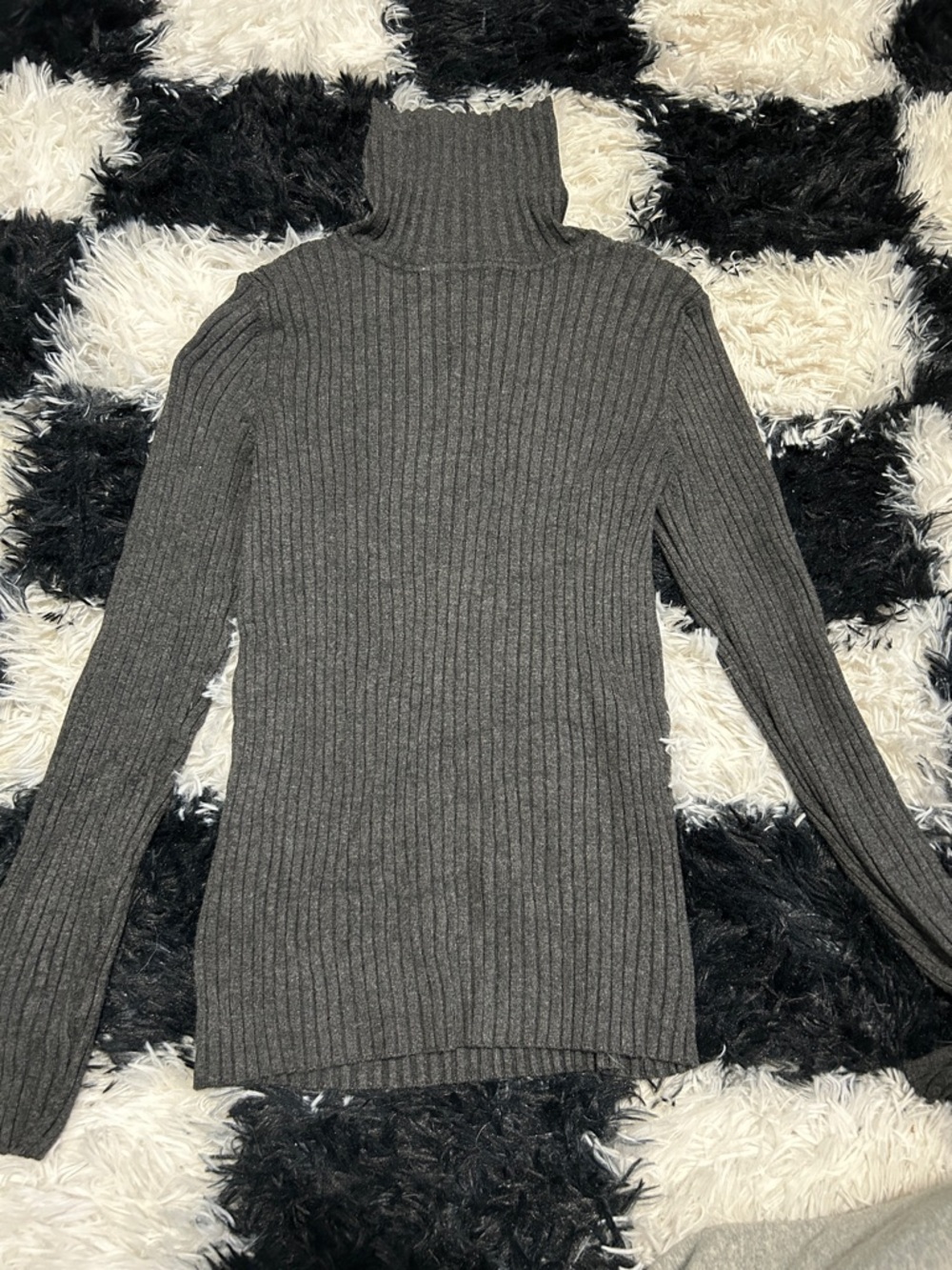 Ellen Tracy Ribbed Charcoal Turtleneck Sweater
